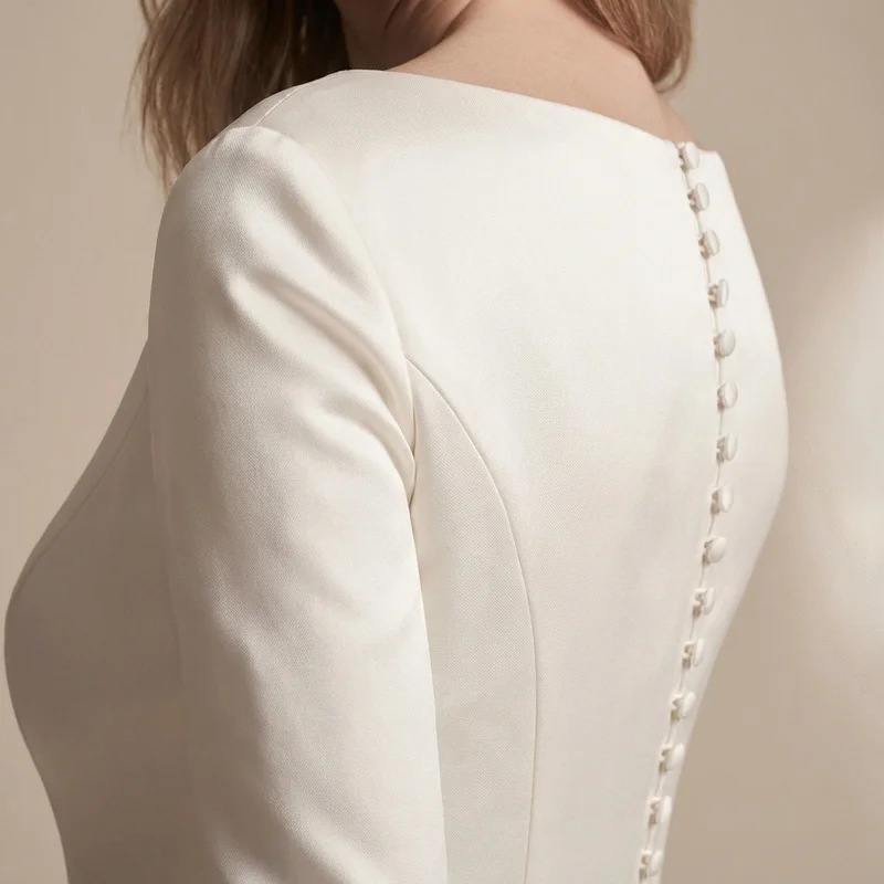 Robe de Mariée Wren en Satin à Manches Évasées et Dos Boutonné - 3