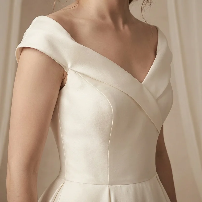 Cordelia Robe de Bal en Satin à Manches Courtes - 3