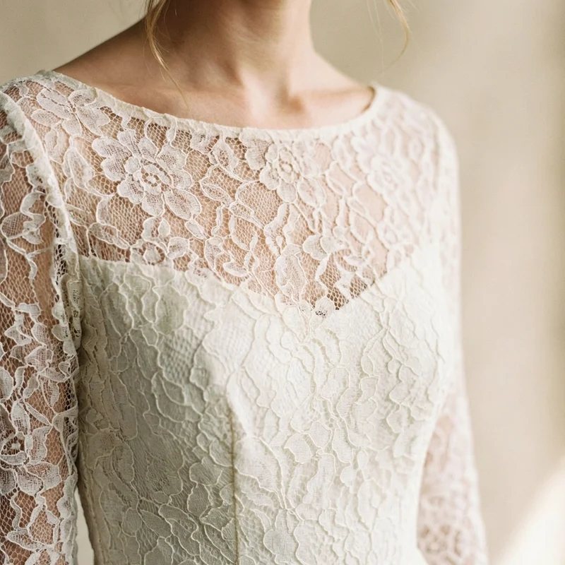 Robe Midi Romantique en Dentelle — Mariage Intime - 3