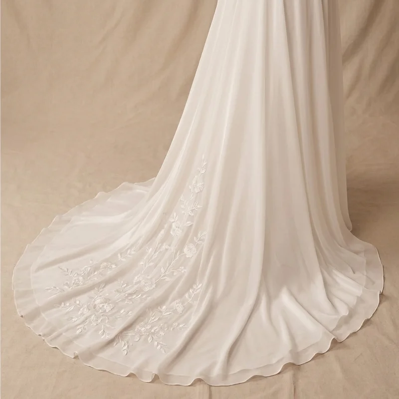 Robe de Mariée Bohème à Broderies Florales - 4