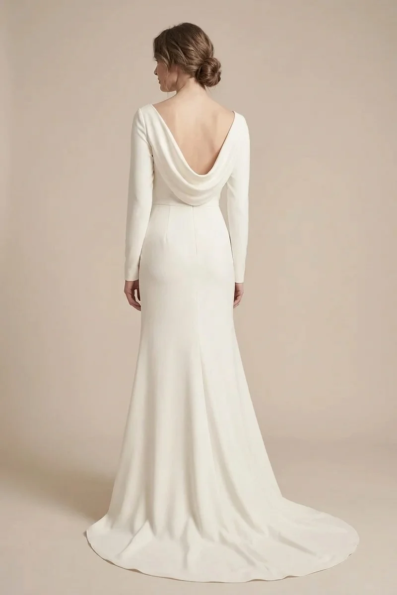 Robe de Mariée Col Bénitier en Crêpe à Manches Longues - 2