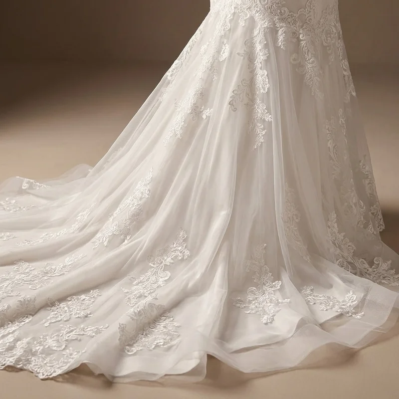 Figurbetontes Meerjungfrau Brautkleid mit Spitzenärmeln - 4